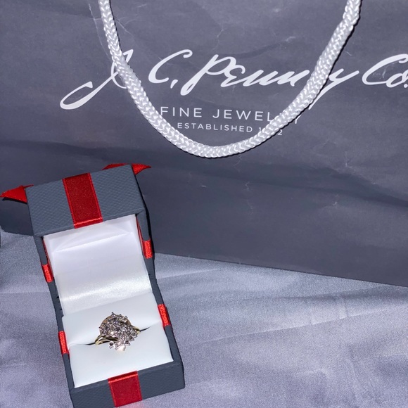 COPY - JC PENNEY-  1 CT. T.W. Genuine White Diamond
10K Gold Cluster Ring (Size… - Picture 5 of 5
